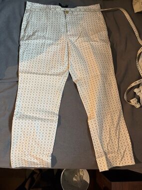 Banana Republic White and Navy Polka-Trim Skirt